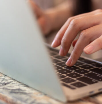 Guía para crear una página web inmobiliaria que te lleve al éxito Foto Freepik