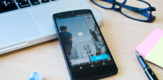 Utiliza LinkedIn para agrandar tu red de contactos inmobiliarios Foto by Freepik