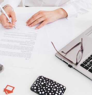 ¿Cuáles documentos debes solicitar al arrendatario de mi vivienda en México? Guía paso a paso Documentos debes solicitar al arrendatario de mi vivienda. Foto Freepik