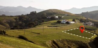 Guía Práctica: Cómo calcular la superficie de tu terreno en México Guía Práctica: Cómo calcular la superficie de tu terreno en México - Foto Freepik