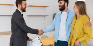 Guía Completa: Los 5 contratos de arrendamiento más importantes que debes conocer en México Los 5 contratos de arrendamiento más importantes que debes conocer en México -Foto Freepik