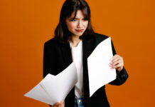 Cuando las promesas se rompen: Qué hacer si no se cumple tu contrato de compraventa en México Qué hacer si no se cumple tu contrato de compraventa - Foto Freepik