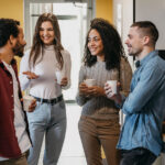 Convivencia segura: guía completa para compartir casa con roomies en México Convivencia segura: guía completa para compartir casa con roomies en México - Foto Freepik