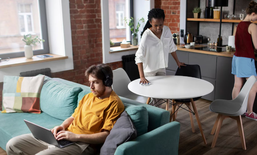 Convivencia segura: guía completa para compartir casa con roomies en México - Foto Freepik