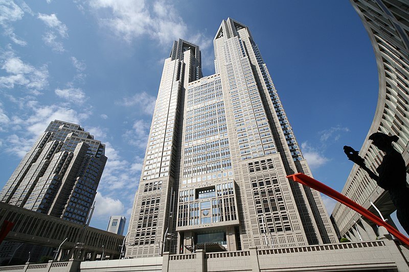 edificio-del-gobierno-metropolitano-tokio-kenzo tange
