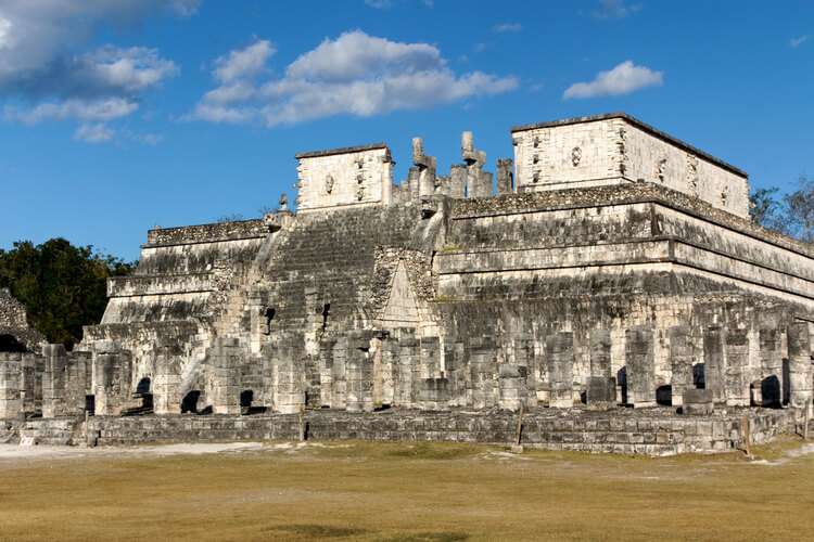 templo de los guerreros lamudi