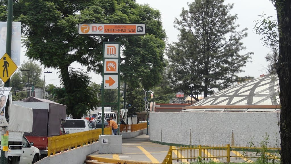 Azcapotzalco metro camarones