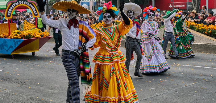 desfile de día de muertos en CDMX