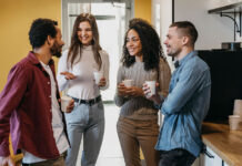 Convivencia segura: guía completa para compartir casa con roomies en México. Convivencia segura: guía completa para compartir casa con roomies en México - Foto Freepik
