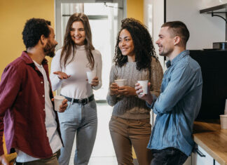 Convivencia segura: guía completa para compartir casa con roomies en México. Convivencia segura: guía completa para compartir casa con roomies en México - Foto Freepik